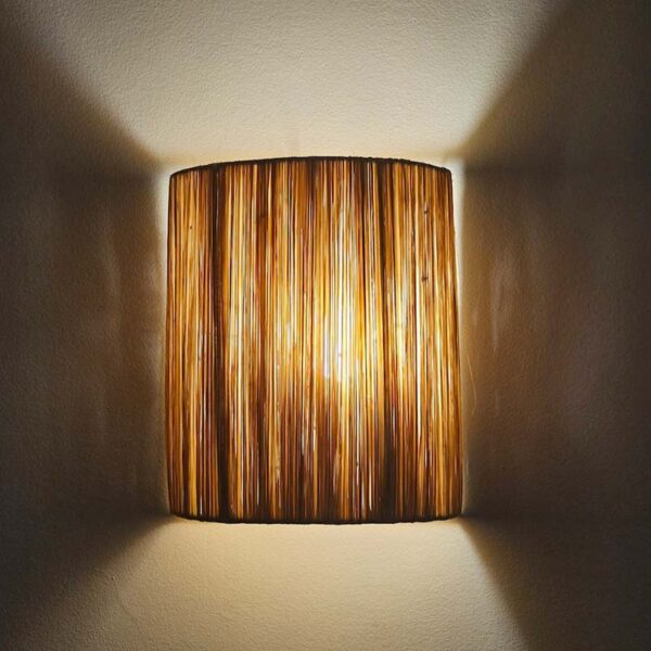 raffia wall light , wall decor lighting in raffia , raffia sconce